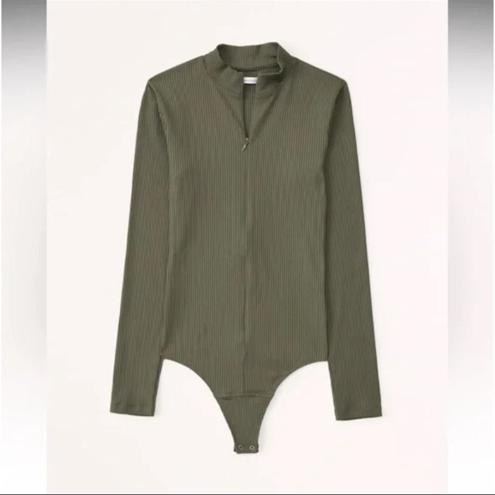 Abercrombie & Fitch Terracotta long sleeve Ribbed Bodysuit size Small